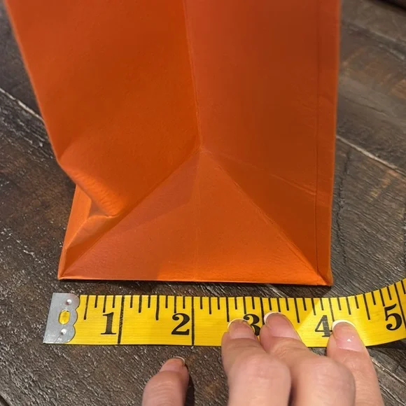 Hermes shopping bag in excellent used condition. Tall medium size. - Picture 6 of 7